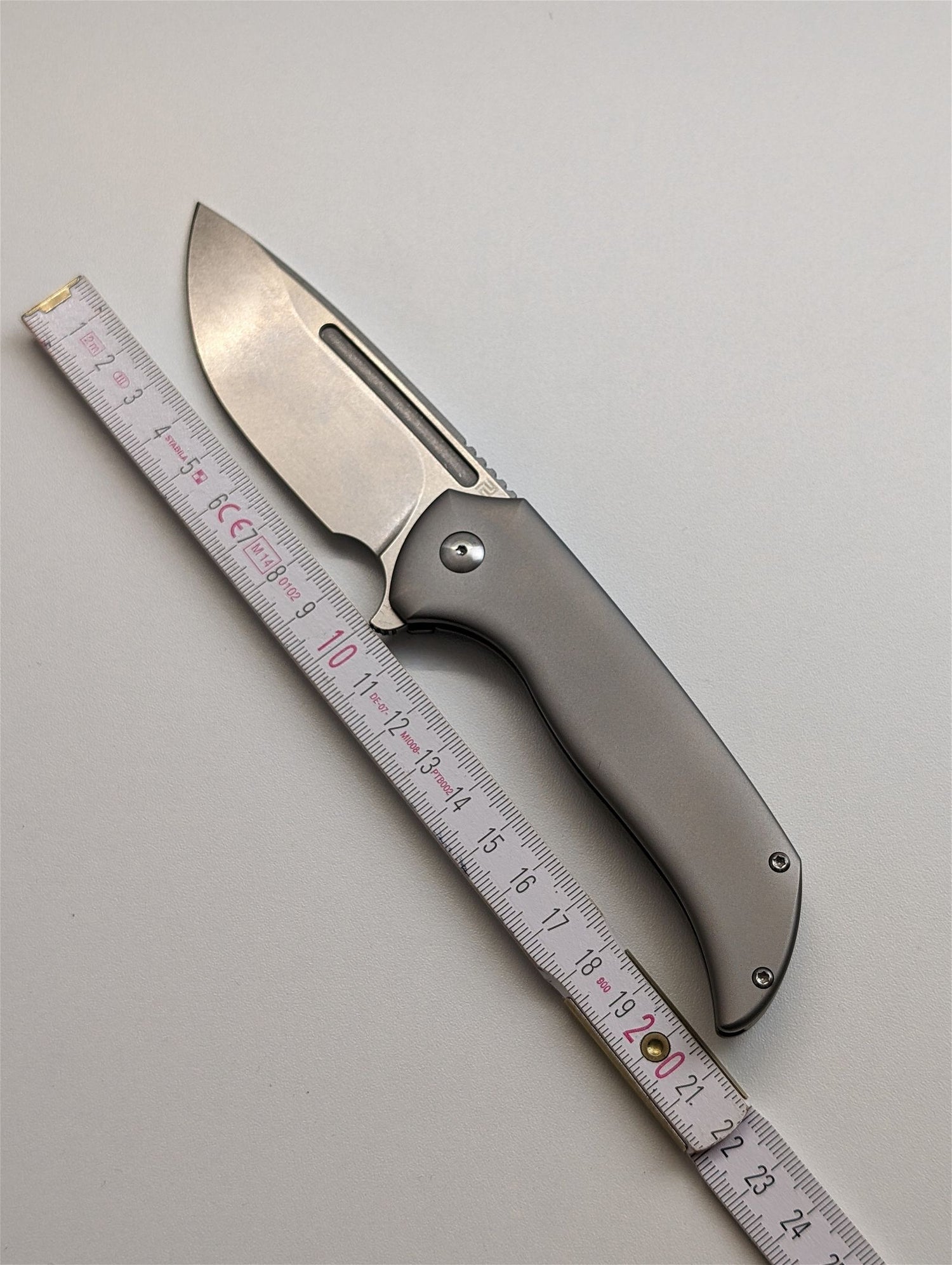 ArtisanCutlery Trux Titan Taschenmesser