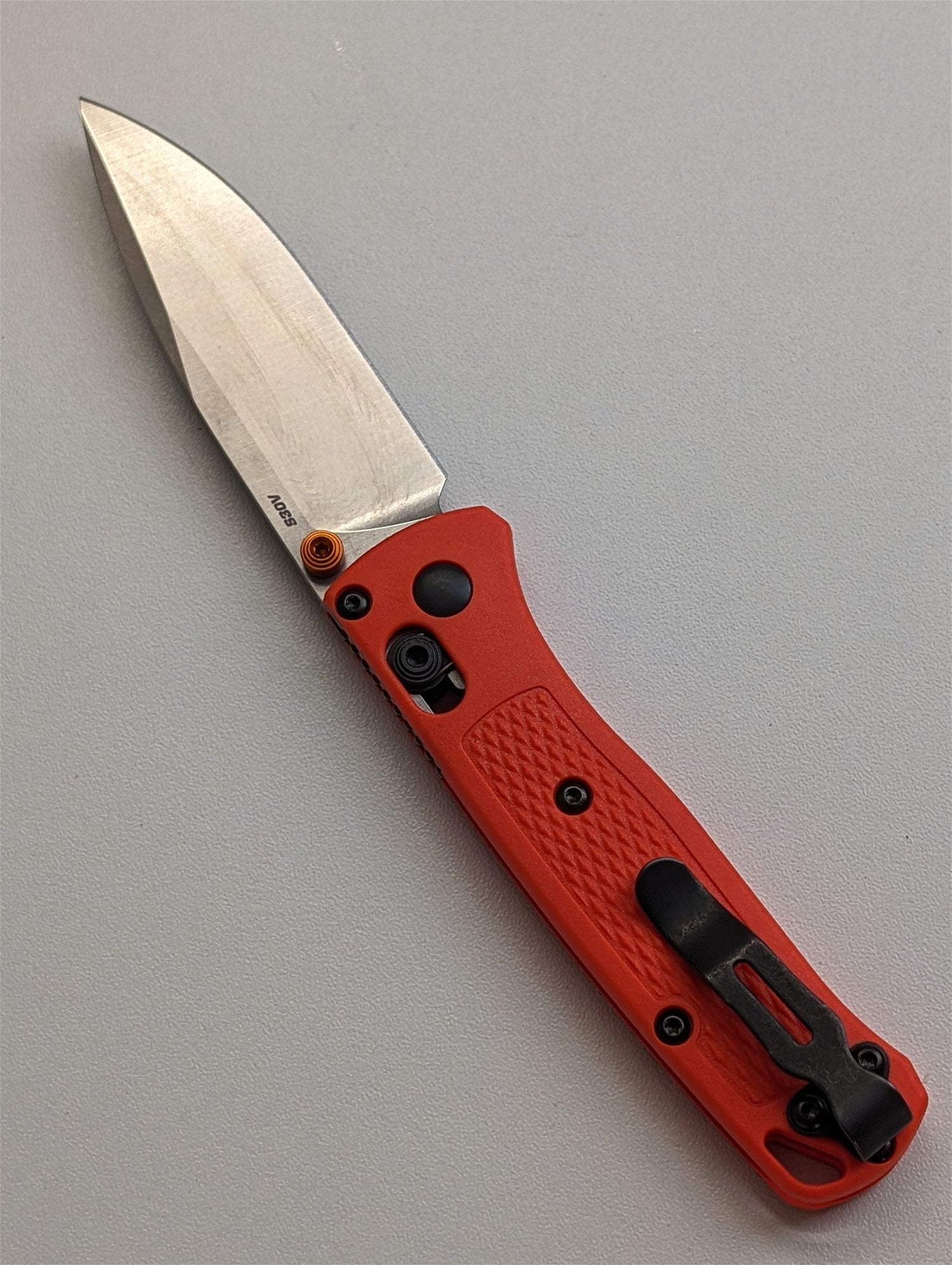 Benchmade 533 MINI BUGOUT pocket knife 