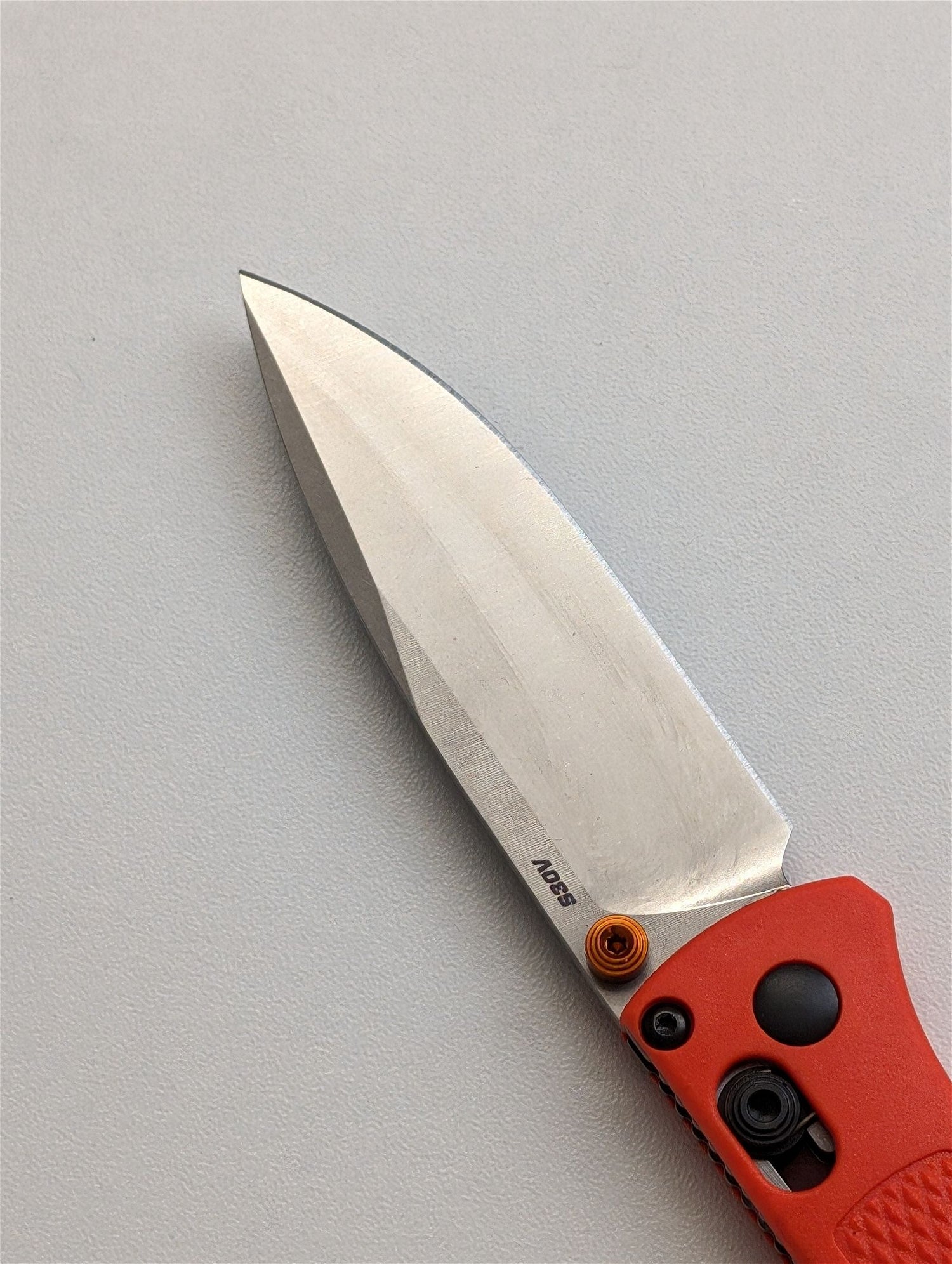 Benchmade 533 MINI BUGOUT pocket knife 