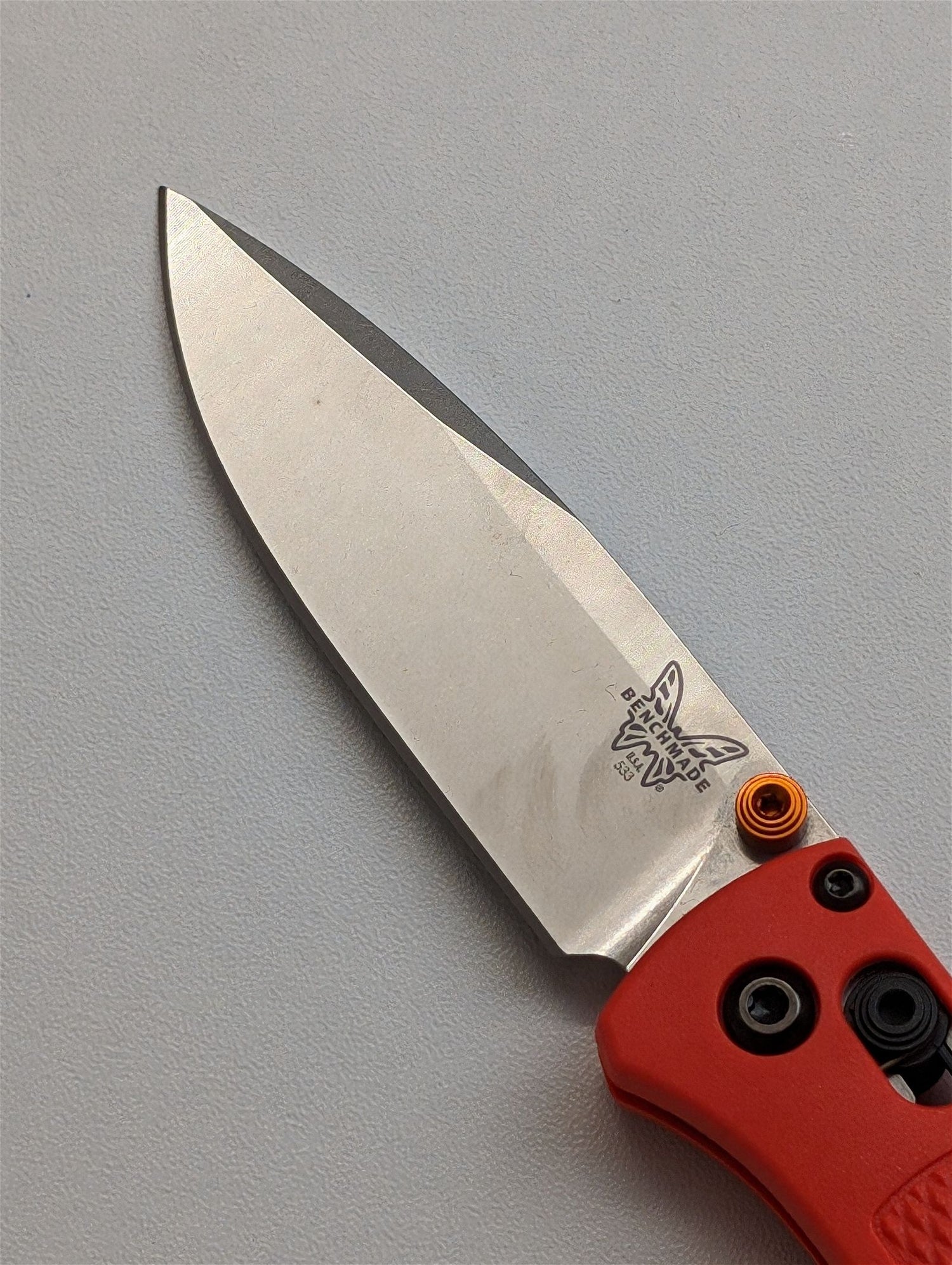 Benchmade 533 MINI BUGOUT pocket knife 