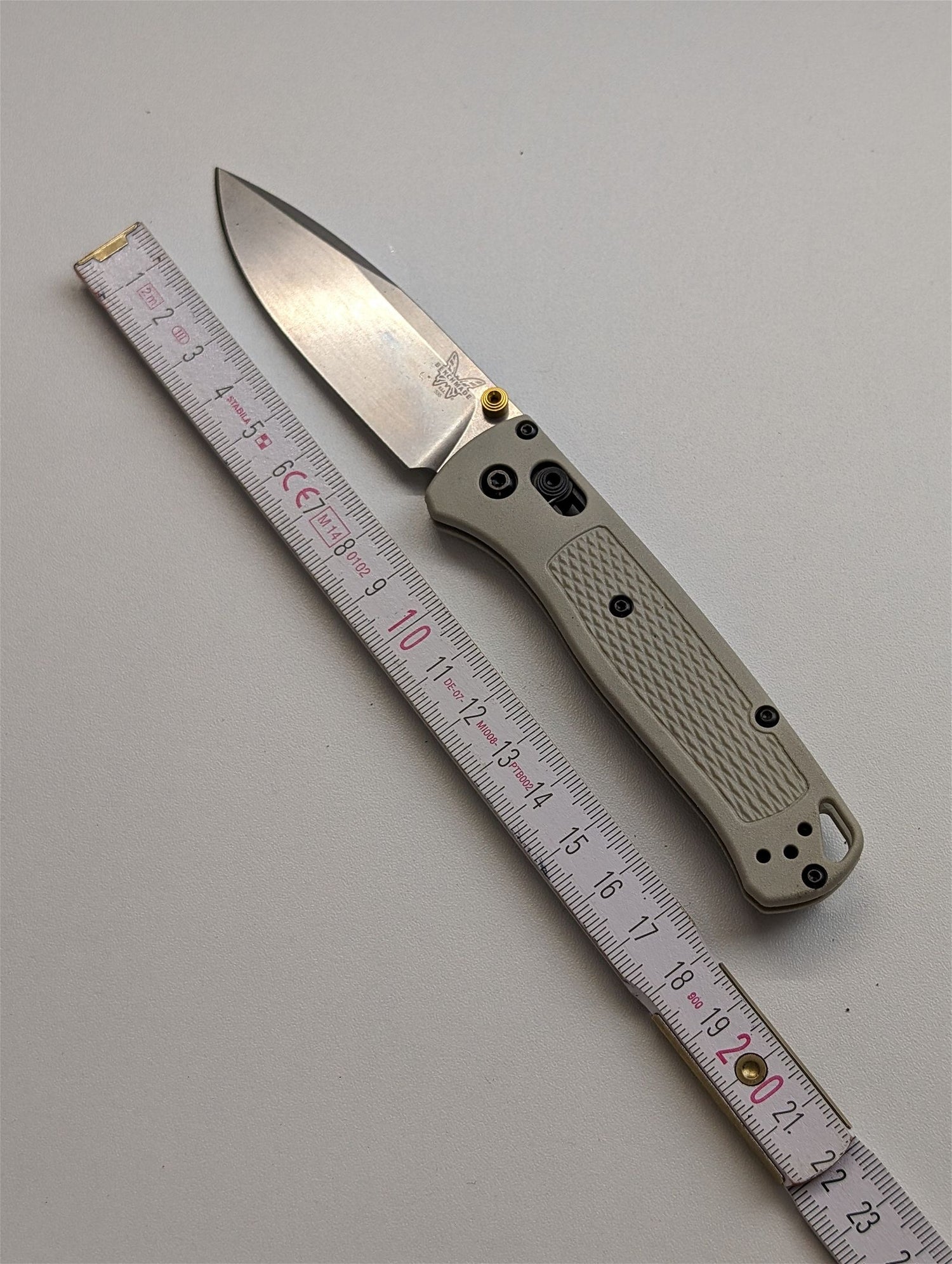 Benchmade 535-12 Bugout pocket knife