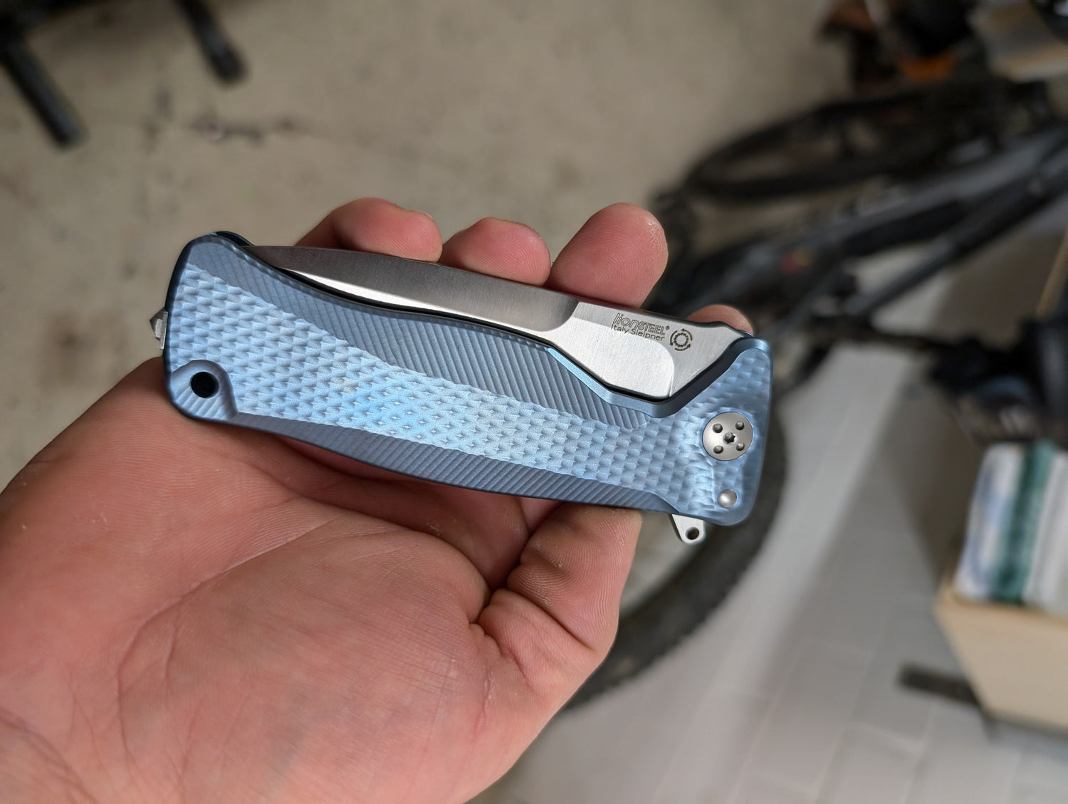 lionSTEEL - SR11 Titanium Pocket Knife Single Piece (Anodized)