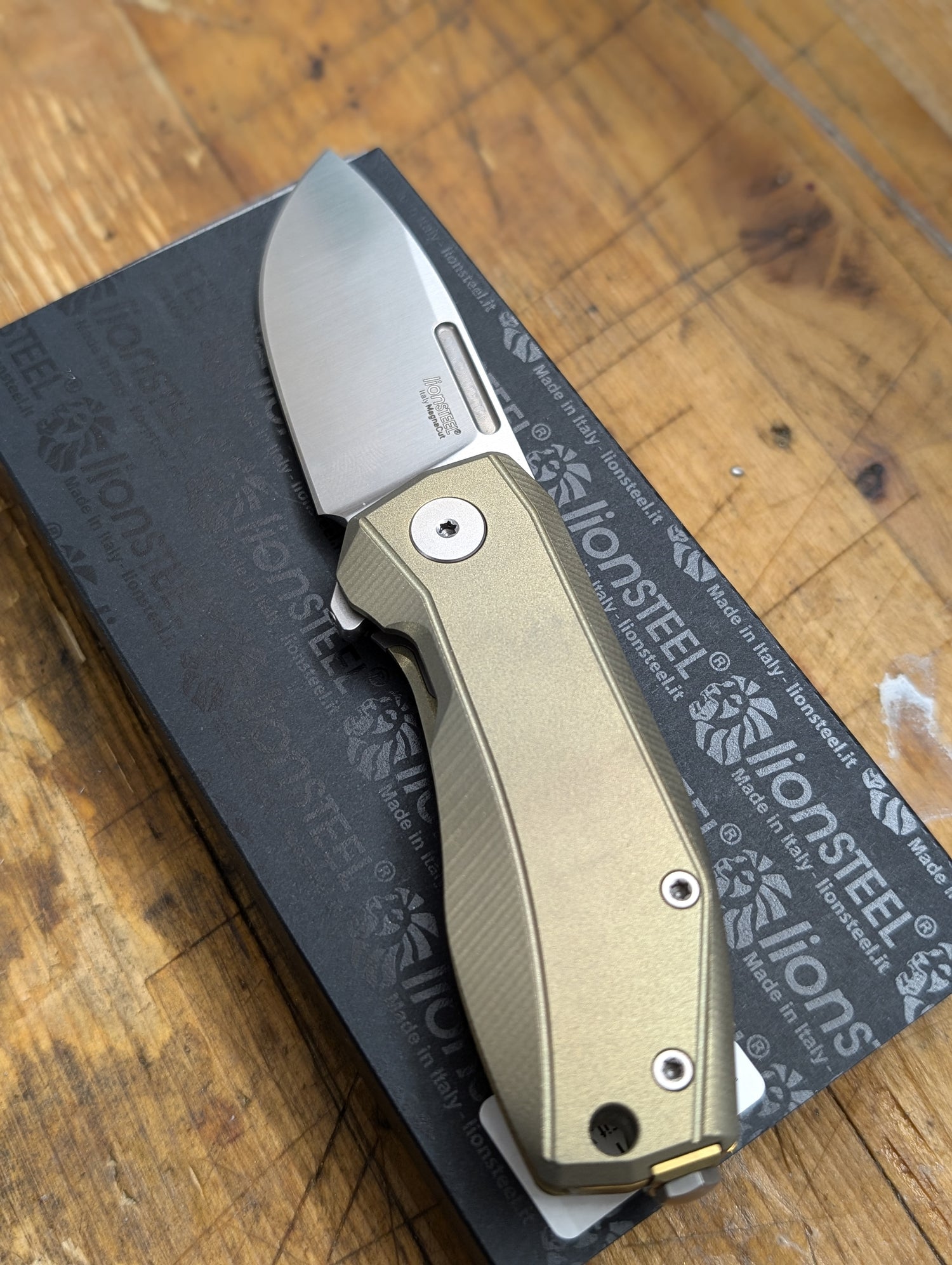 LionSteel - Nano Titan Pocket Knife Single Piece