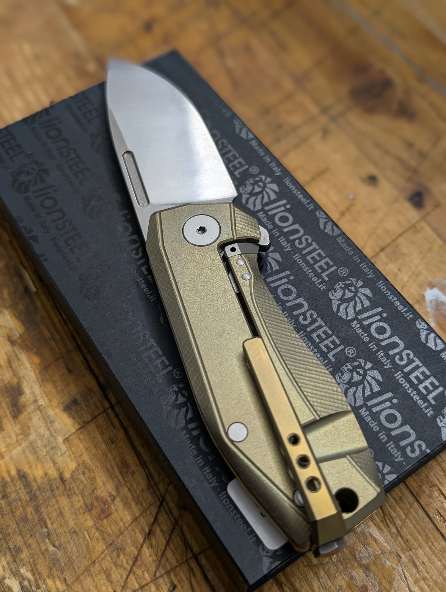 LionSteel - Nano Titan Pocket Knife Single Piece